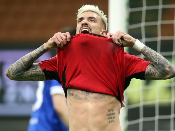 Clamoroso, Milan fermato dal Cagliari. Finale da brividi per la Champions con Napoli e Juve