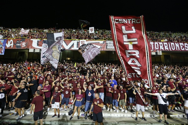 Salernitana, entro il 30 settembre offerte per l'acquisto del club