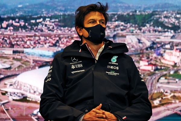 F1, Wolff: "Red Bull ha meritato di vincere"