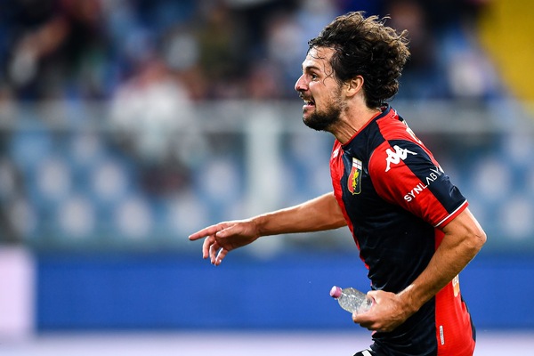 Destro segna con la bottiglietta d'acqua: Drinkwater risponde
