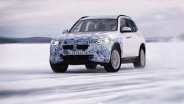 BMW elettriche al Circolo Polare Artico: foto