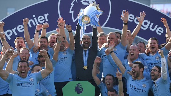 Premier, parte la festa del Manchester City: Guardiola in delirio