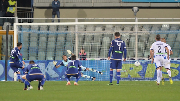 Finale thriller a Pescara: l'Hellas Verona elimina i delfini