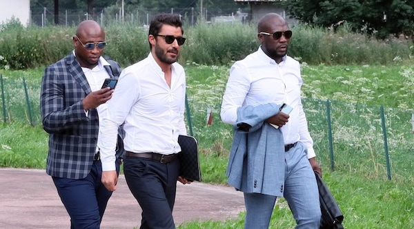 Napoli, i procuratori di Pepé atterrano a Dimaro