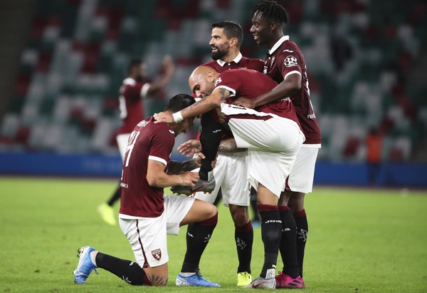 Europa League, Shakhtyor-Torino 1-1: segna Zaza, Mazzarri ai playoff