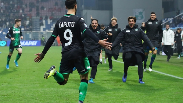 Sassuolo, la notte di Caputo: doppietta nel 3-1 al Bologna