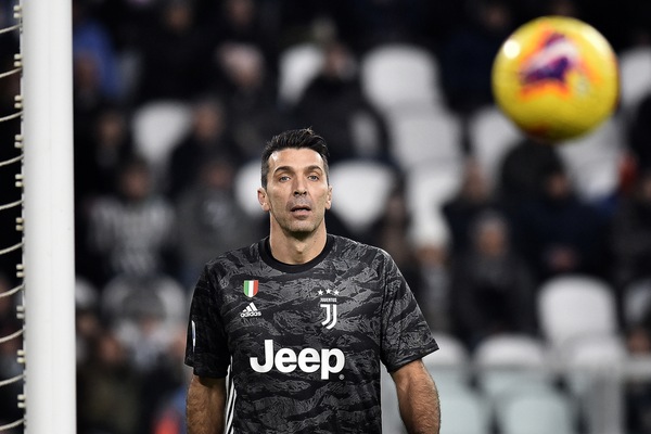 Buffon ad un passo il record di presenze in A: pronto l'aggancio a Maldini