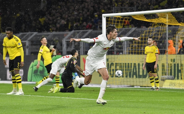 Bundesliga, Schick "salva" il Lipsia a Dortmund. Quaison trascina il Magonza