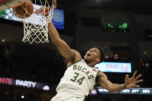 Nba, Thunder ok anche senza Gallinari. Sconfitta Lakers, volano i Bucks