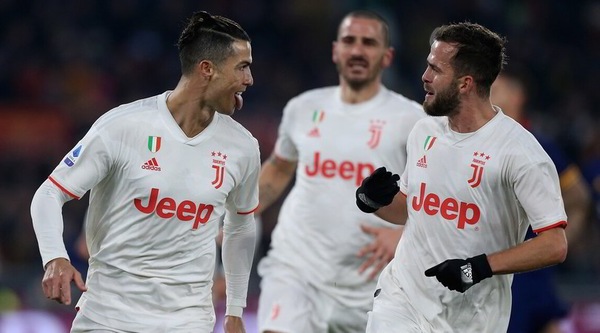 Roma-Juve 1-2: Sarri Campione d'inverno. Grave infortunio per Zaniolo