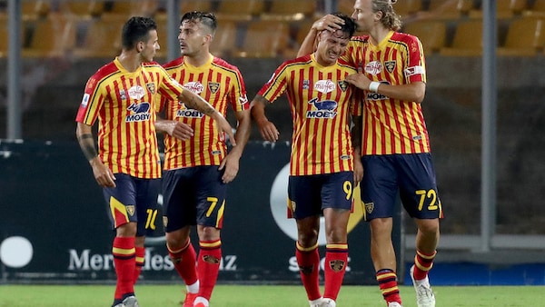 Il Lecce non molla: lo show di Lapadula condanna il Brescia