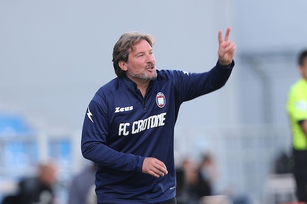 Crotone, Stroppa: "I quattro gol fanno male, ma siamo sulla strada giusta"