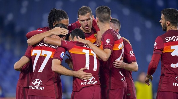 Roma-Fiorentina 2-0: Spinazzola e Pedro show, aggancio a Inter e Napoli