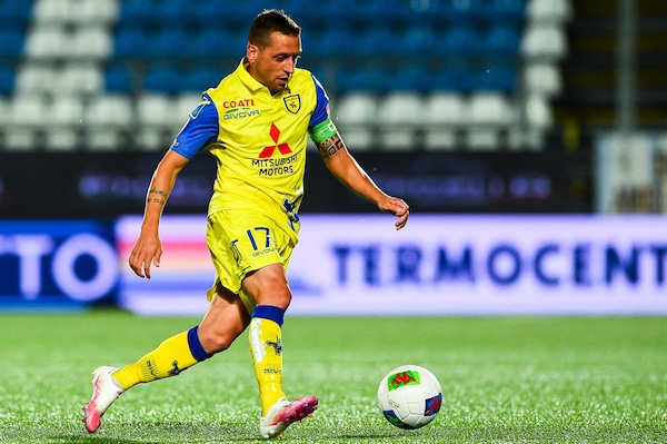 Chievo, l'accusa di Giaccherini: "Frasi razziste da un giocatore del Pisa"