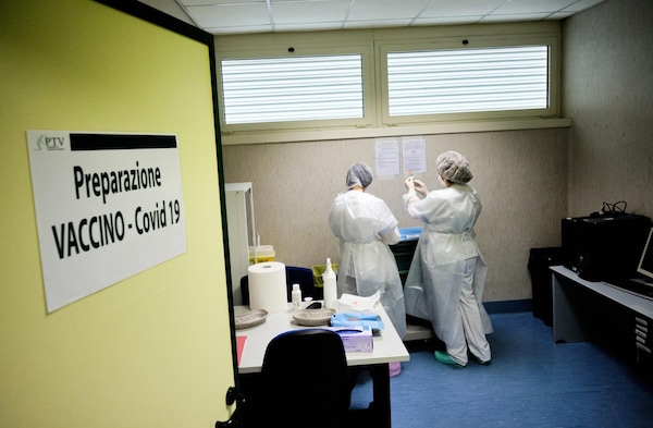 Coronavirus, ecco il piano vaccini in Italia da gennaio a dicembre 2021