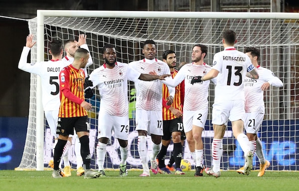 Benevento-Milan 0-2: Kessie e Leao rispondono all'Inter