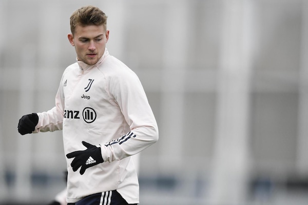De Ligt positivo al Coronavirus: Juve in emergenza in difesa