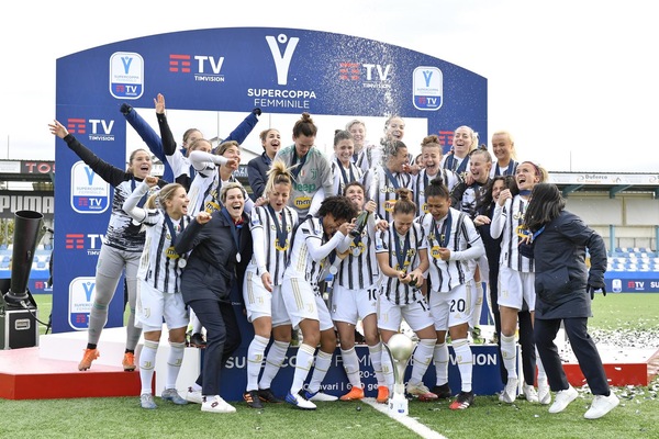 La Juve domina anche in Supercoppa, nel weekend riecco la Serie A