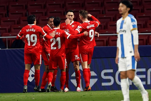 Coppa del Re: Siviglia agli ottavi dopo i supplementari, Sadiq lancia l'Almeria