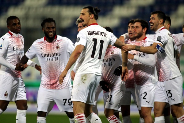 Cagliari-Milan 0-2: Pioli sempre più primo nel segno di Ibra
