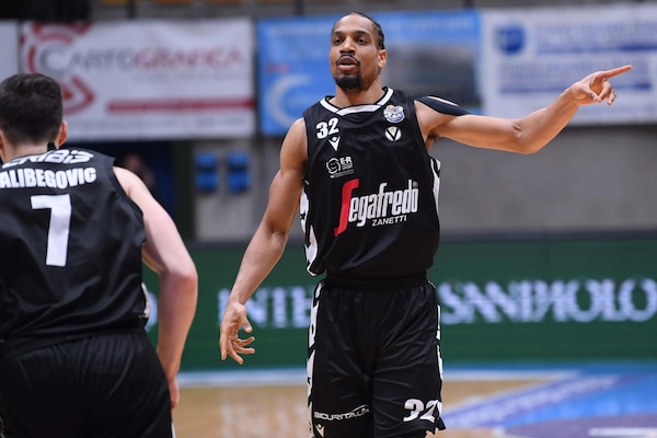 Eurocup, Virtus Bologna batte il Jl Bourg. Trento, primo successo in Top 16