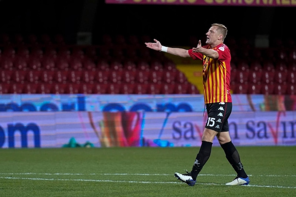Benevento, Glik spegne le polemiche: "Rispetto i tifosi del Torino"