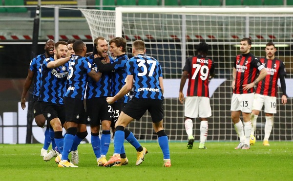 Inter-Milan 2-1: Eriksen porta Conte in semifinale. Espulso Ibra