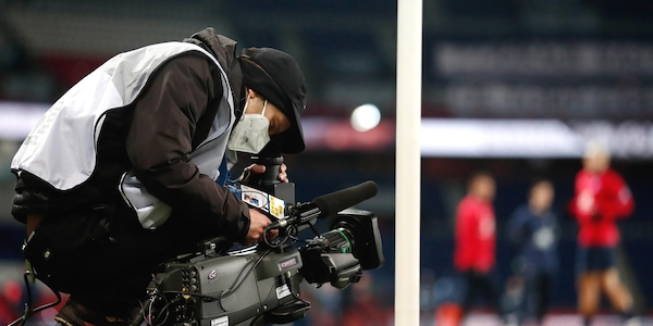 Ligue 1 senza soldi: non riesce a vendere i diritti tv