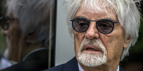 Ecclestone, la frase su Leclerc che ha fatto infuriare i tifosi Ferrari