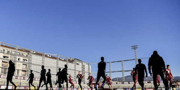 Torino, Sanabria in gruppo per il primo allenamento