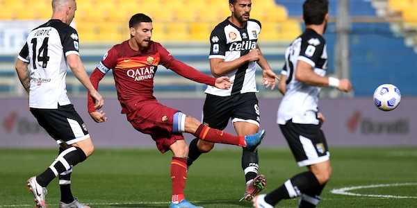 Roma, la rabbia dei tifosi: "Arbitraggio effetto della lettera"