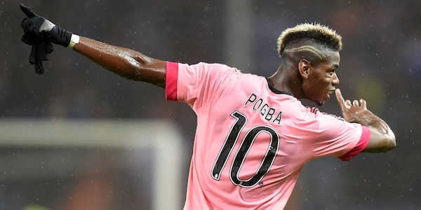 Pogba, auguri dalla Juve. I tifosi: “Torna a Torino”