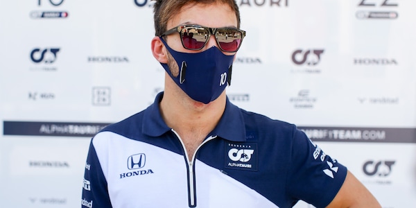 F1, Gasly: "La Ferrari si sta nascondendo"