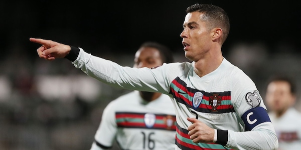 Ronaldo trascina il Portogallo. Belgio e Olanda a valanga