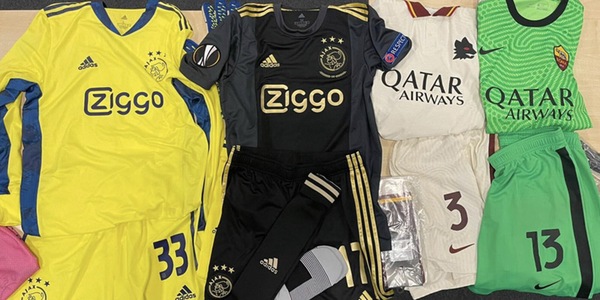 Ajax-Roma, problemi con le maglie: ecco come giocheranno questa sera