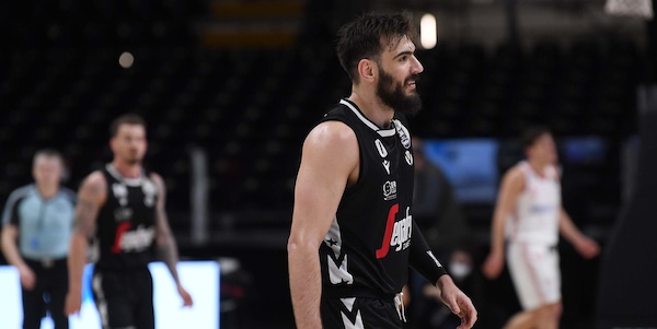 Basket, Virtus Bologna: Tessitori positivo al Covid
