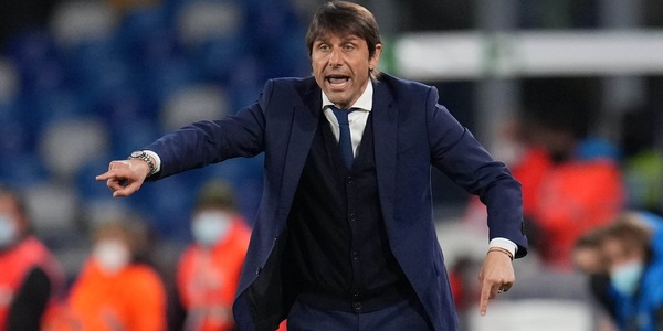 "Conte nel mirino del Manchester United per sostituire Solskjaer"