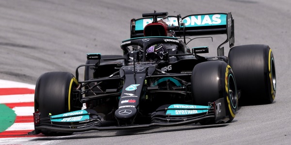 F1, Gp Spagna: Hamilton trionfa davanti a Verstappen. Leclerc è 4°