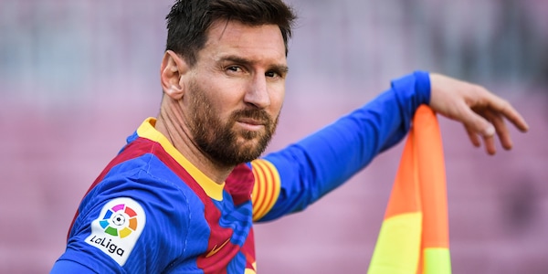Laporta: "Messi vuole restare al Barcellona, la trattativa va avanti"