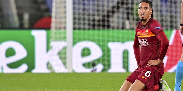 Smalling, cena e relax con il suo agente: il futuro alla Roma è in bilico
