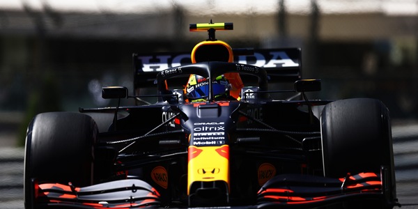 F1, prove libere 1 Gp Monaco: Perez in testa davanti a Sainz, problemi per Leclerc