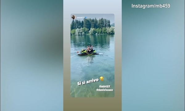 Balotelli, ma che fai? Resta a piedi con...la moto d'acqua