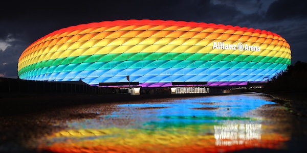Euro 2020, la Uefa dice no all'Allianz Arena arcobaleno