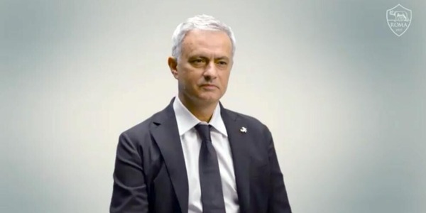 Mourinho: "Voglio creare una Roma vincente. Vorrei dei regali da Tiago Pinto"