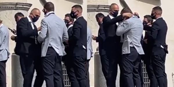 L'imprevisto di De Rossi al Quirinale: problemi con la cravatta