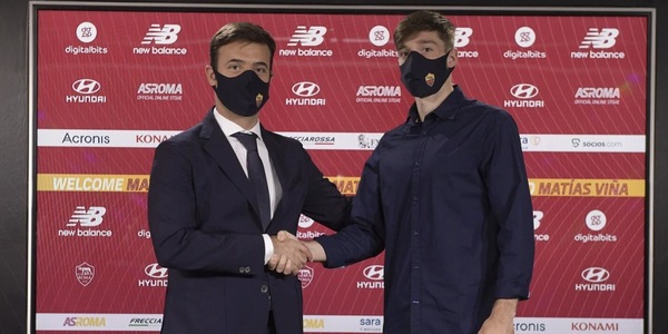 Roma, ufficiale l'acquisto di Viña: "Un sogno che si realizza"