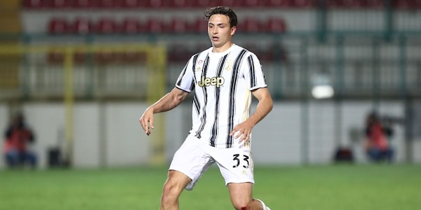 Juve in ansia, altro positivo: in isolamento anche l'Under 23