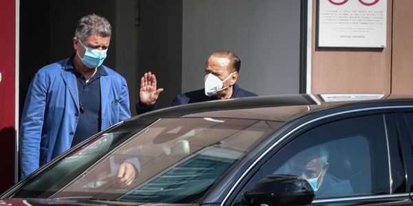 Silvio Berlusconi di nuovo al San Raffaele per dei controlli