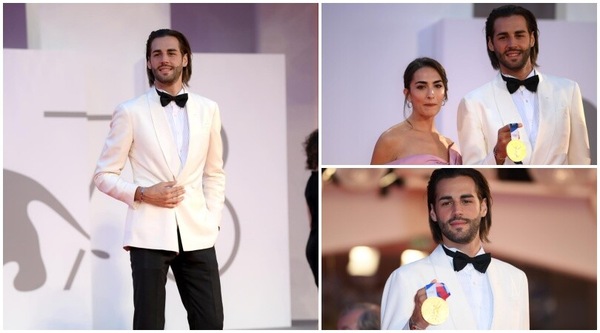 Venezia, Tamberi sul red carpet con la fidanzata e la medaglia d'oro
