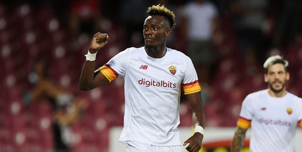 Abraham ama già Roma: un'immagine lo ha stregato